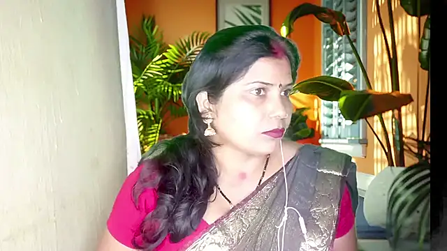 Snapshot of mamoni91 chatting on February 2025 05:17:02 PM mamoni91 online show from February 2025 05:17:02 PM