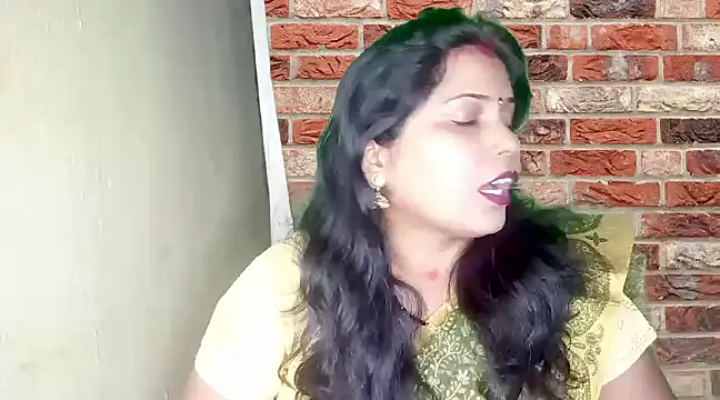 Snapshot of mamoni91 chatting on February 2025 05:21:02 PM mamoni91 online show from February 2025 05:21:02 PM