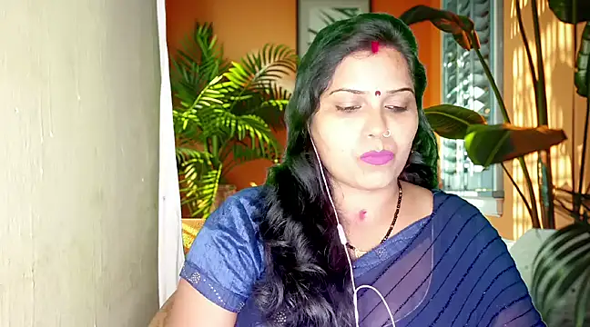 Snapshot of mamoni91 chatting on February 2025 05:07:02 PM mamoni91 online show from February 2025 05:07:02 PM