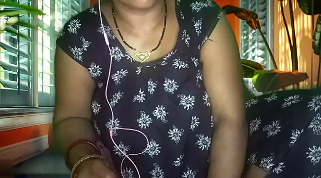 Snapshot of mamoni91 chatting on March 2025 01:02:02 AM mamoni91 online show from March 2025 01:02:02 AM