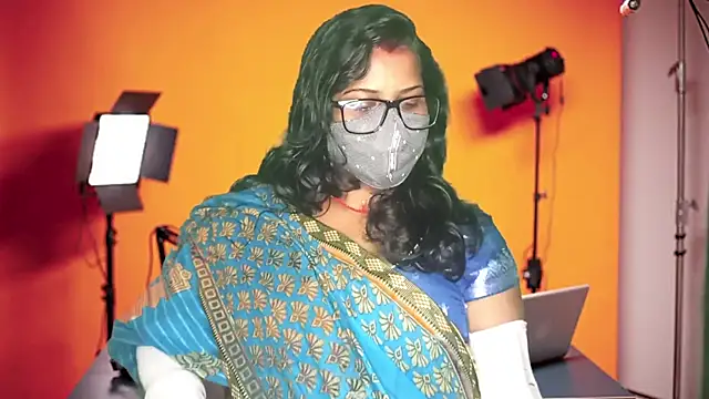 Snapshot of mamoni91 chatting on September 2025 03:18:02 AM mamoni91 online show from September 2025 03:18:02 AM