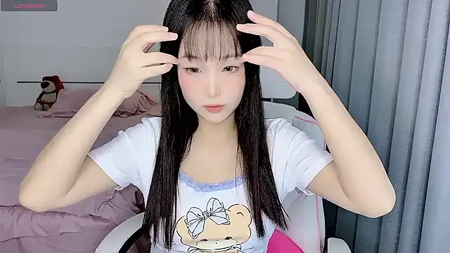 Snapshot of -Wendy__ chatting on December 2024 05:19:01 PM -Wendy online show from December 2024 05:19:01 PM