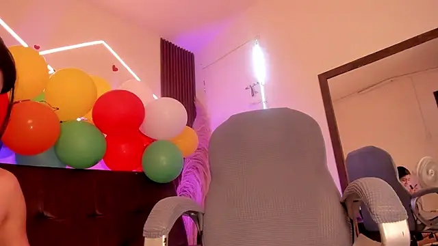 lunaalynch online show from March 2026 08:30:02 PM