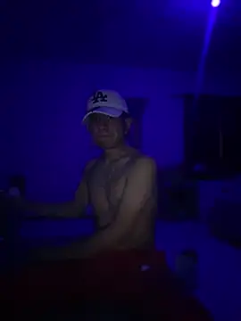 oiram27 online show from April 2026 05:35:02 AM