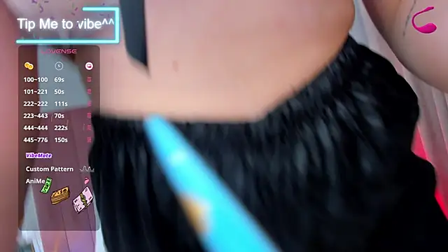 Mayzzie online show from September 2025 07:25:01 PM