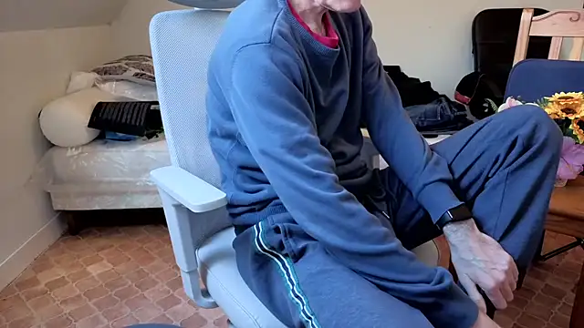 SteveStiffbone online show from April 2026 01:04:02 PM