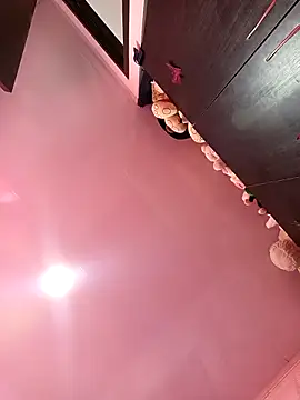 Snapshot of Hanna_Kinsley chatting on September 2025 05:04:02 PM Hanna Kinsley online show from September 2025 05:04:02 PM