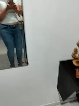 Snapshot of _Prinscarlet_ chatting on December 2024 02:35:02 AM Prinscarlet online show from December 2024 02:35:02 AM