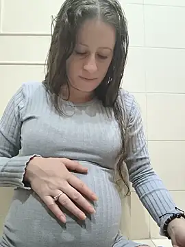 amelia bella online show from May 2026 12:52:01 AM