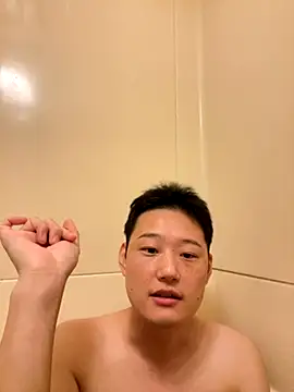 Snapshot of tuki_fu chatting on September 2025 10:17:01 AM tuki fu online show from September 2025 10:17:01 AM