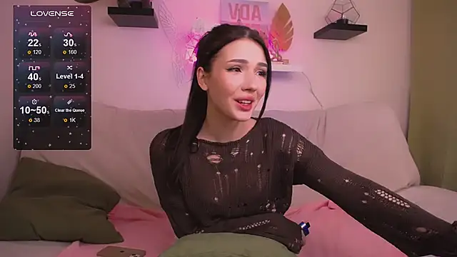 Snapshot of EmmaKeam chatting on January 2025 08:11:02 AM EmmaKeam online show from January 2025 08:11:02 AM