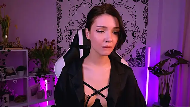 Snapshot of EmmaKeam chatting on March 2025 05:36:01 AM EmmaKeam online show from March 2025 05:36:01 AM