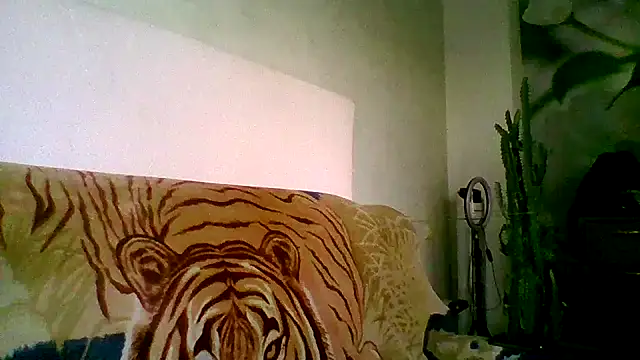 Snapshot of maritanna chatting on January 2025 05:48:02 AM maritanna online show from January 2025 05:48:02 AM