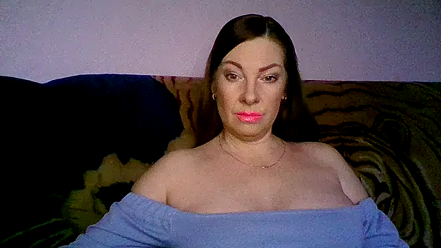 Snapshot of maritanna chatting on January 2025 06:06:02 AM maritanna online show from January 2025 06:06:02 AM