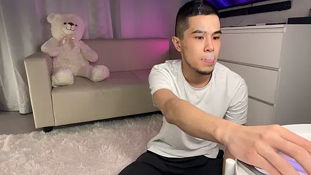 Dylan mercy online show from March 2025 03:28:01 PM