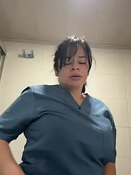 NATHALIA-28  online show from May 2026 02:45:01 PM