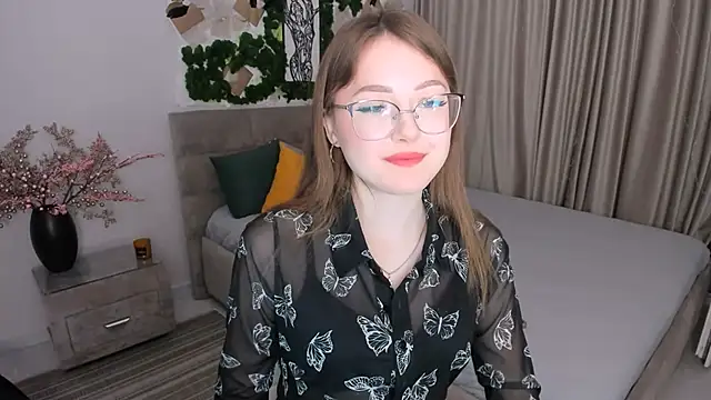 Snapshot of SereneFlame chatting on February 2025 04:08:01 PM SereneFlame online show from February 2025 04:08:01 PM