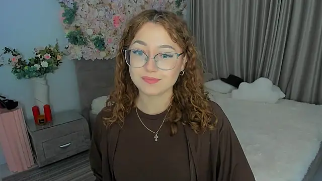 Snapshot of SereneFlame chatting on September 2025 04:19:01 PM SereneFlame online show from September 2025 04:19:01 PM