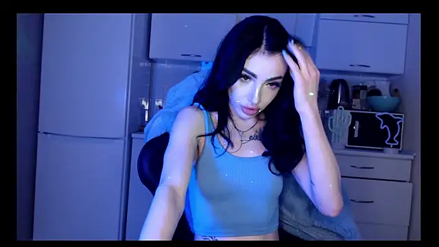 Snapshot of NancyLovee_ chatting on December 2024 10:18:02 PM NancyLovee online show from December 2024 10:18:02 PM