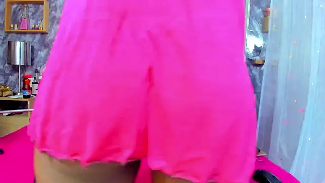 EMMAPARISS online show from February 2025 02:13:02 PM