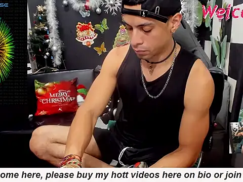 Snapshot of MikeRose94 chatting on January 2026 06:57:02 PM MikeRose94 online show from January 2026 06:57:02 PM