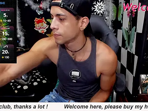 Snapshot of MikeRose94 chatting on January 2026 04:33:02 PM MikeRose94 online show from January 2026 04:33:02 PM