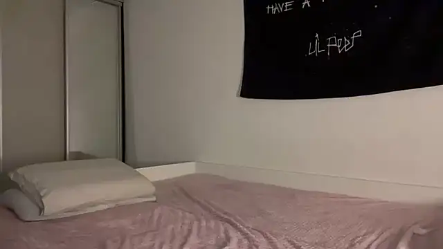 ur molly online show from September 2025 10:46:02 PM