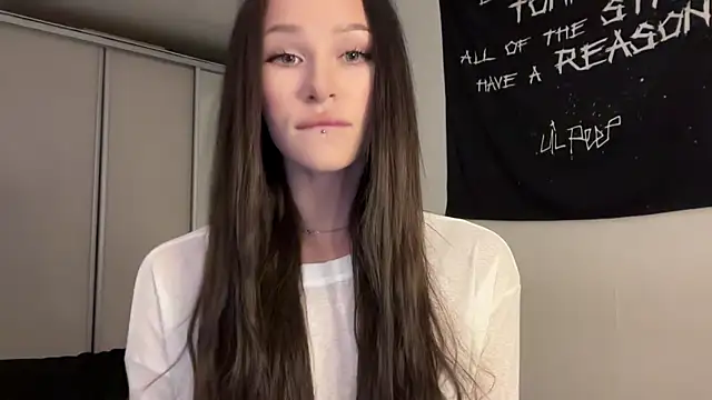 ur molly online show from February 2026 11:43:02 AM