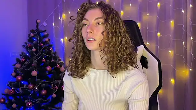 lady curls online show from December 2024 11:40:01 PM