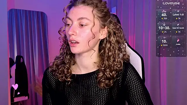 lady curls online show from February 2025 10:09:01 PM