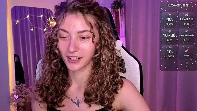 lady curls online show from March 2025 08:52:02 PM