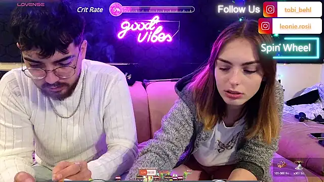 MrAndMrsSavage online show from December 2024 07:03:02 PM