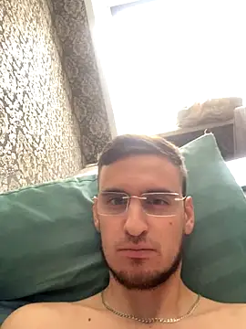 Snapshot of GrahamSouth chatting on November 2025 07:20:02 AM GrahamSouth online show from November 2025 07:20:02 AM