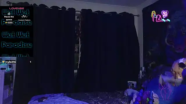 tattoomilf86 online show from February 2026 09:33:01 PM