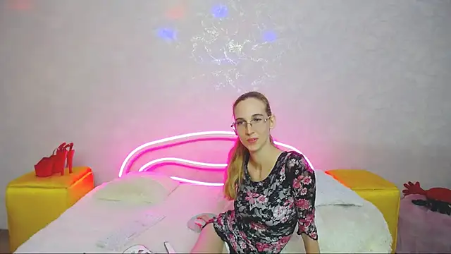 KlaryBrait online show from December 2024 03:20:02 PM