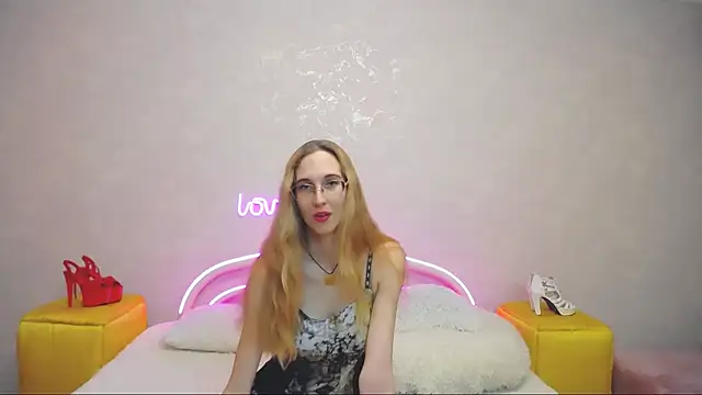 KlaryBrait online show from January 2025 10:23:02 AM