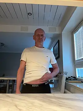 Snapshot of malematureisbest chatting on December 2025 11:50:02 AM malematureisbest online show from December 2025 11:50:02 AM