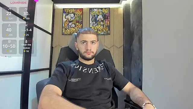 MaximusDick1  online show from February 2026 12:24:01 PM