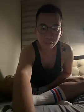 Snapshot of lucaboggy chatting on November 2025 08:40:01 PM lucaboggy online show from November 2025 08:40:01 PM