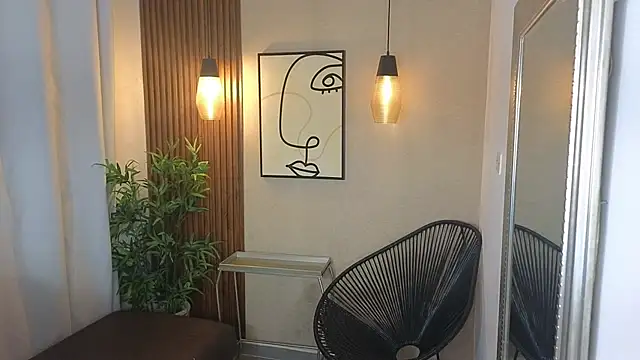 Snapshot of Dalila_Sky chatting on October 2025 11:10:01 AM Dalila Sky online show from October 2025 11:10:01 AM