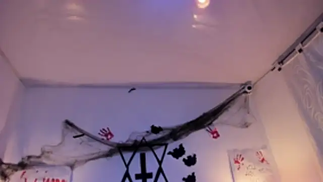 LunaSmitt online show from October 2025 11:55:02 AM