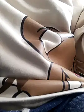 Snapshot of devi_black13_ chatting on December 2024 04:22:01 PM devi black13 online show from December 2024 04:22:01 PM