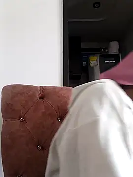 Snapshot of devi_black13_ chatting on January 2025 04:16:01 PM devi black13 online show from January 2025 04:16:01 PM