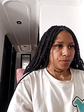 Snapshot of devi_black13_ chatting on March 2025 05:18:01 PM devi black13 online show from March 2025 05:18:01 PM