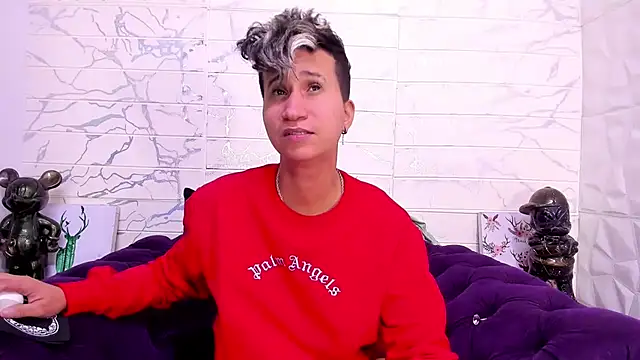 Im Milan Rs online show from February 2025 10:26:02 AM