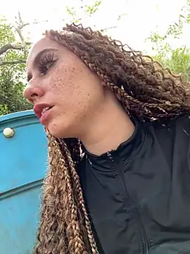 HannaSmiith online show from February 2025 06:28:01 PM