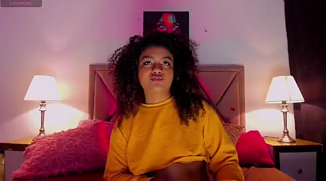 Snapshot of Dhapne_P chatting on February 2025 03:40:01 AM Dhapne P online show from February 2025 03:40:01 AM