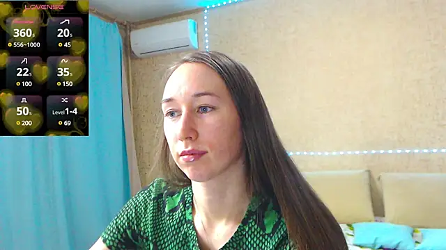 Snapshot of --Model--2 chatting on February 2025 07:45:02 PM --Model--2 online show from February 2025 07:45:02 PM