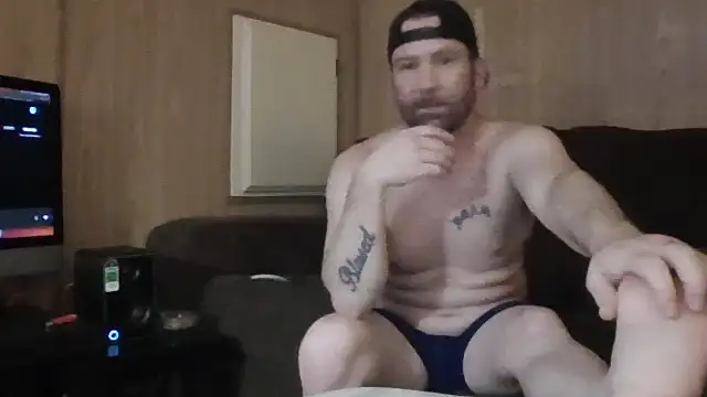 Snapshot of Edward_LongCock chatting on April 2026 03:54:02 AM Edward LongCock online show from April 2026 03:54:02 AM
