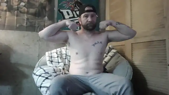 Snapshot of Edward_LongCock chatting on May 2026 12:51:02 AM Edward LongCock online show from May 2026 12:51:02 AM
